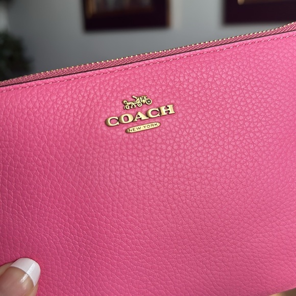 NWT COACH SM WRISTLET - Picture 3 of 11